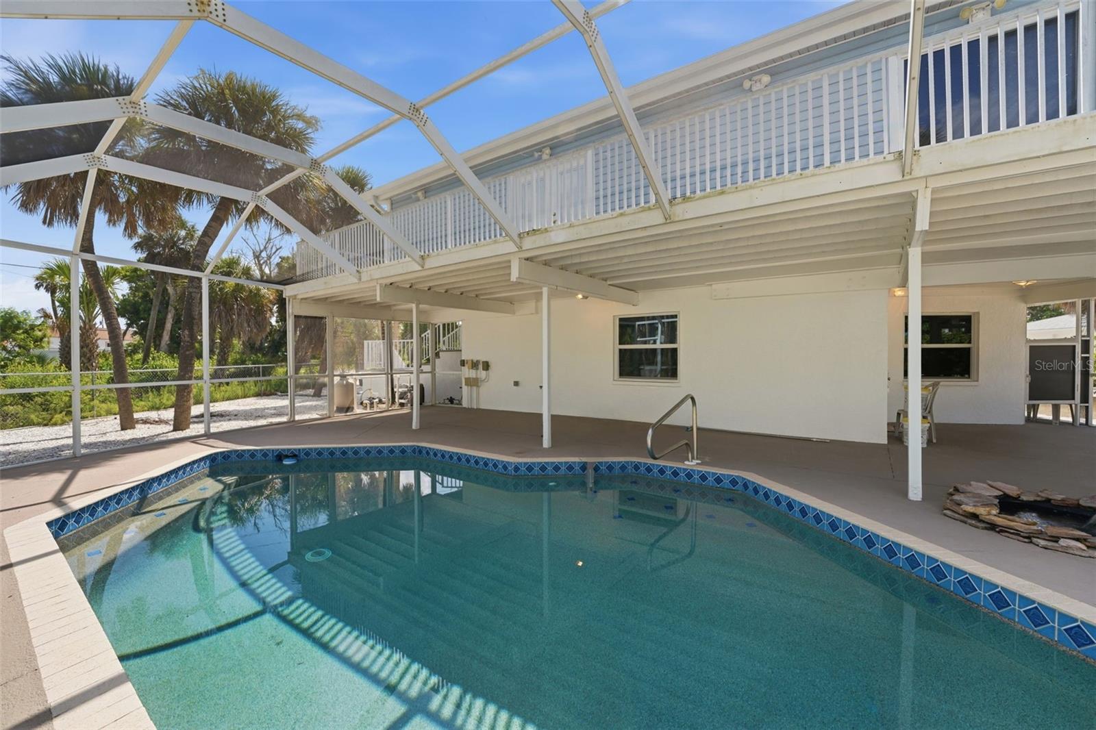 PROPANE-HEATED POOL