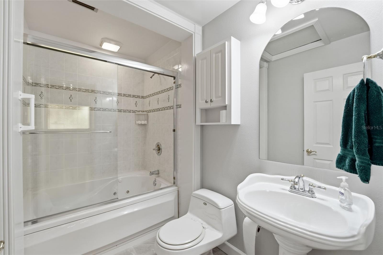 UPSTAIRS GUEST BATH