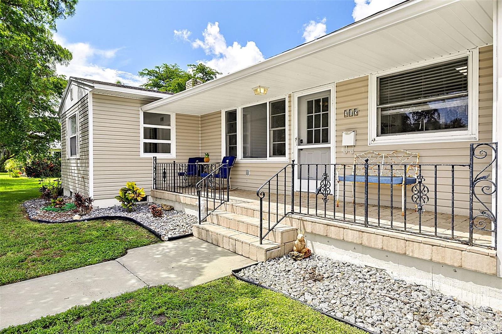 315 Durrance St, Punta Gorda, FL 33950 — photo 4 of 50