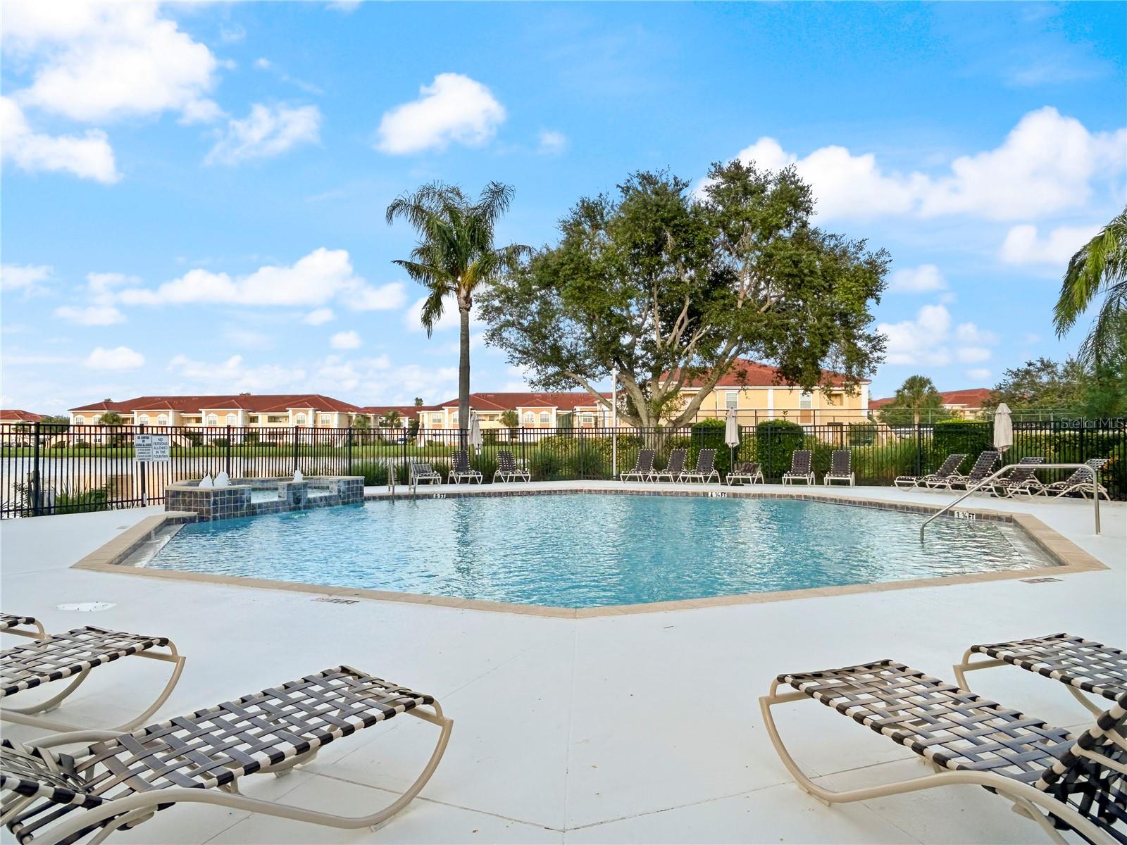 1025 Villagio Cir #101, Sarasota, FL 34237 — photo 28 of 30