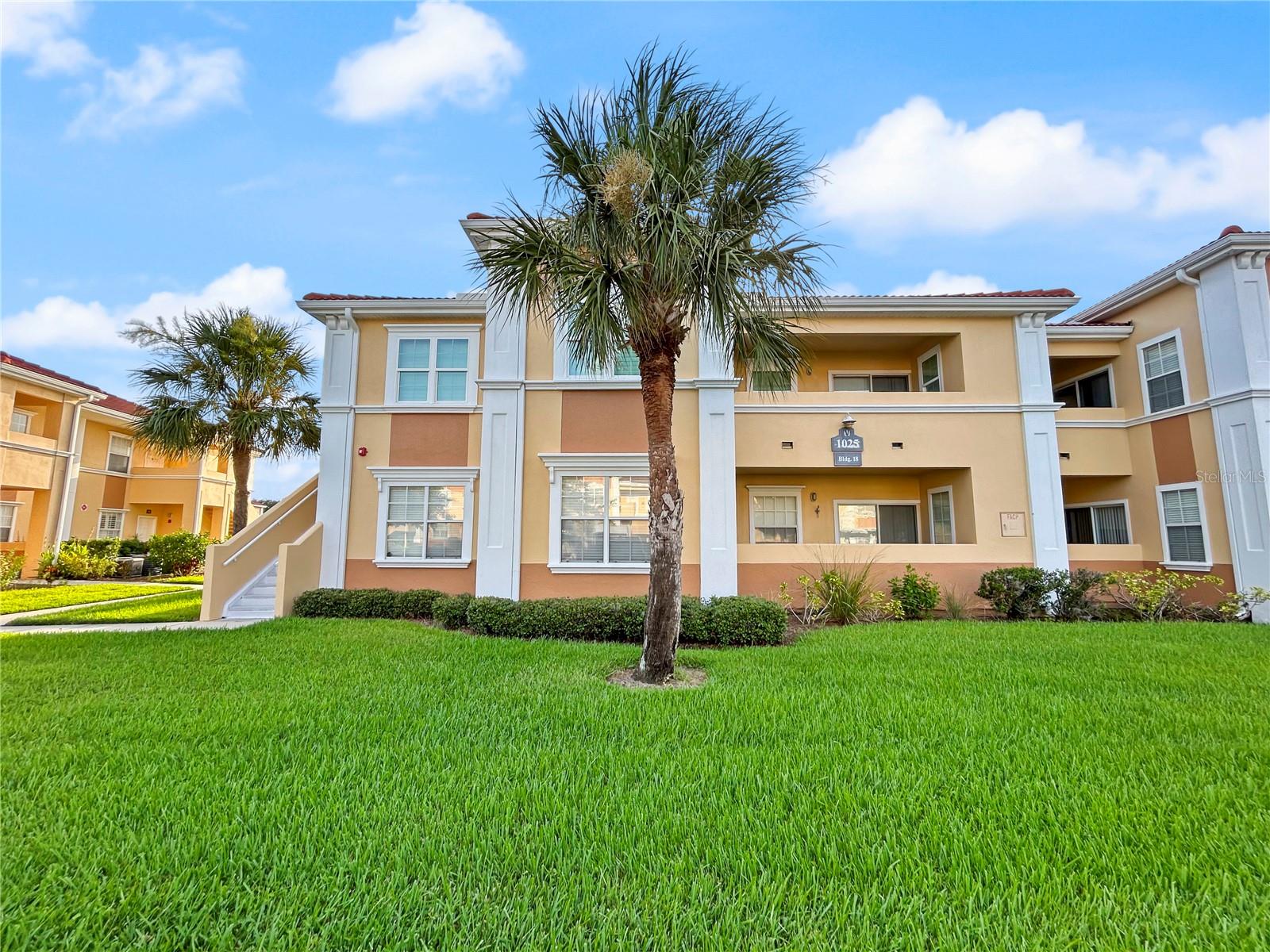 1025 Villagio Cir #101, Sarasota, FL 34237 — photo 4 of 30