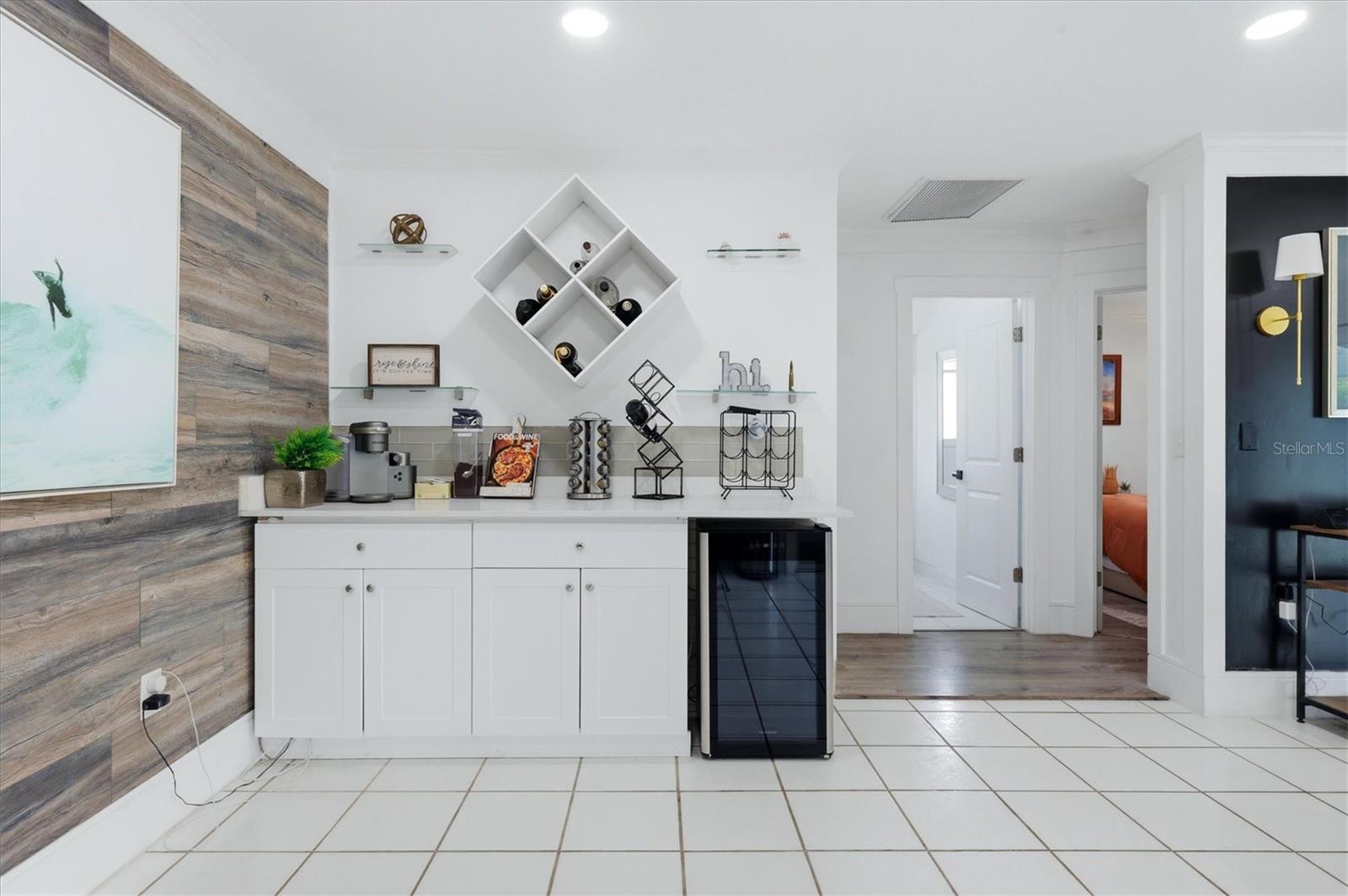 3615 Egerton Cir, Sarasota, FL 34233 — photo 11 of 38