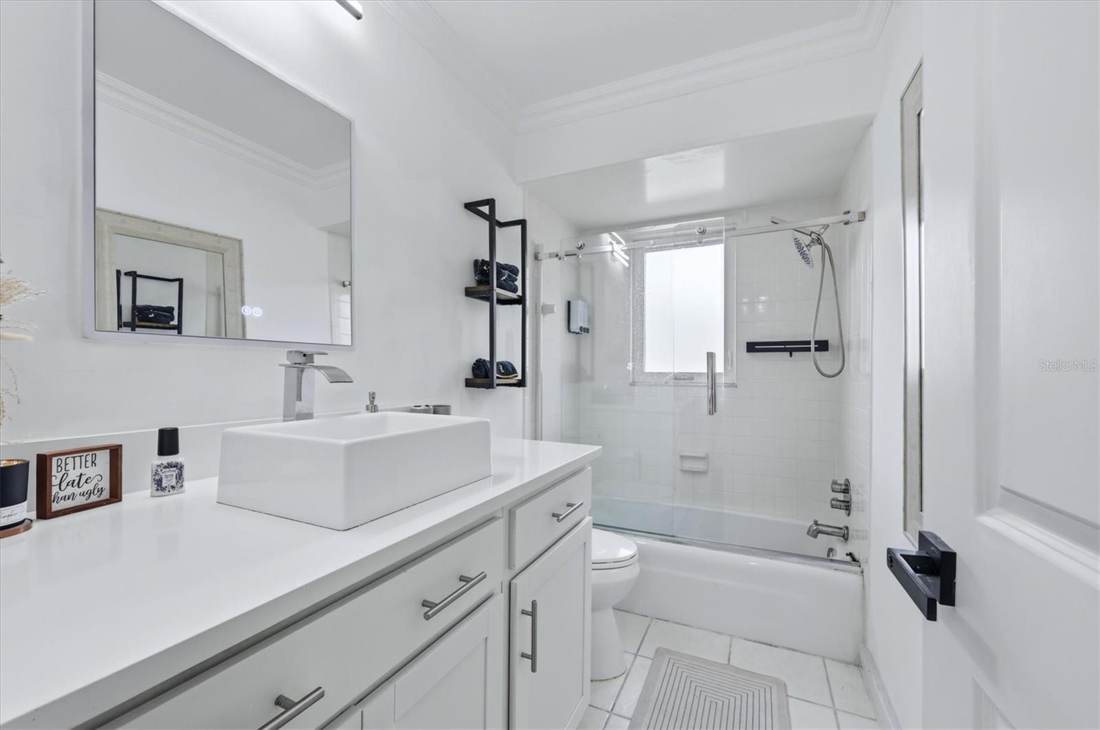 3615 Egerton Cir, Sarasota, FL 34233 — photo 17 of 38