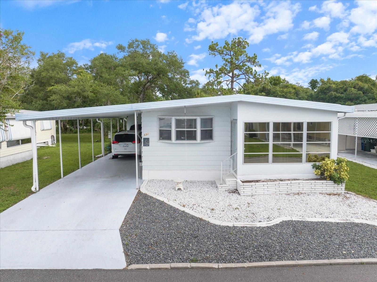 832 Jolanda Cir