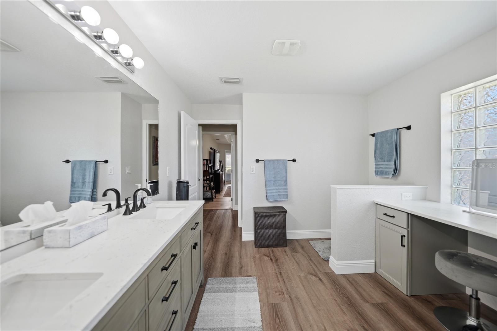 1282 Clearview Dr, Port Charlotte, FL 33953 — photo 23 of 73