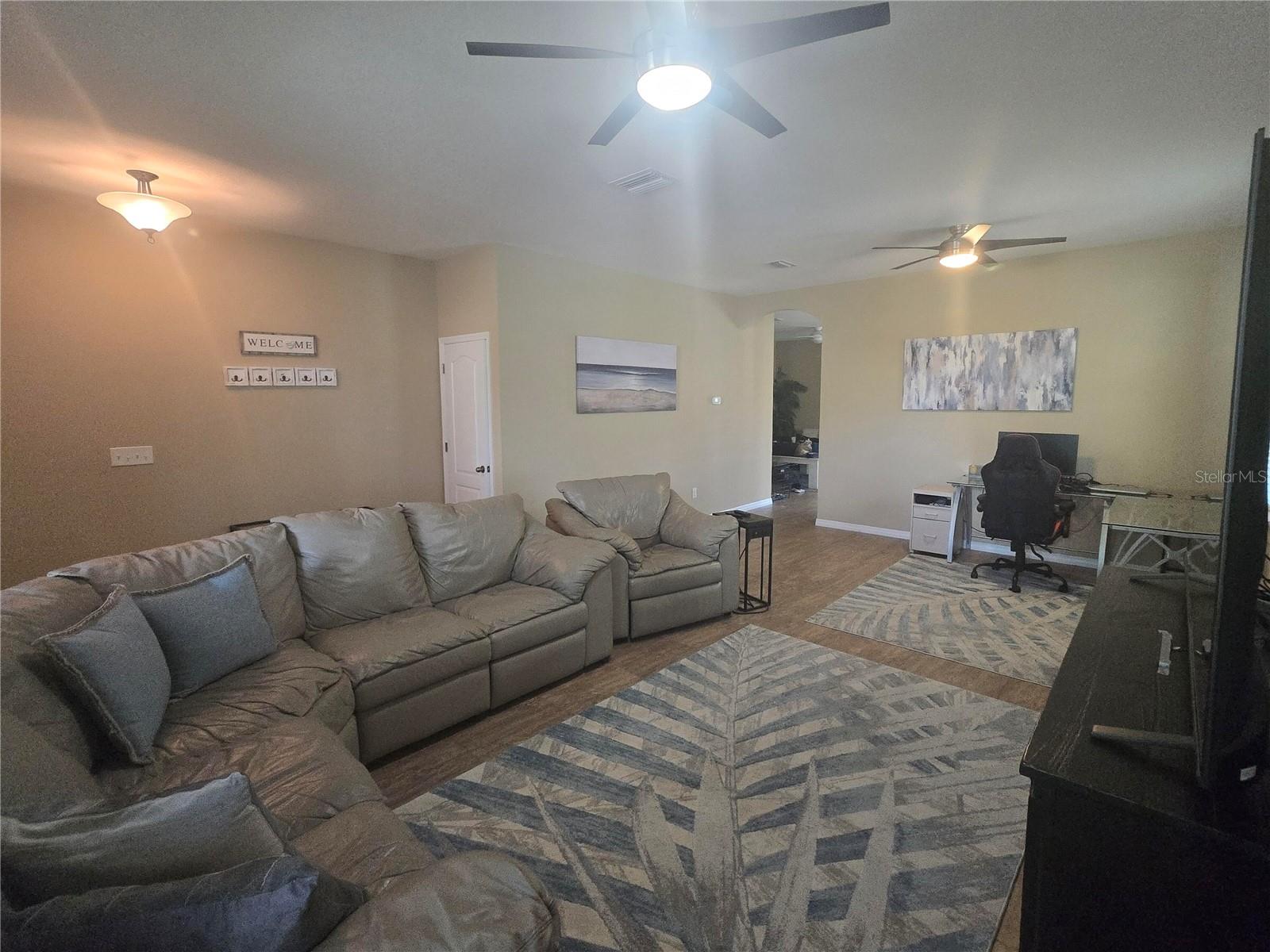 8451 Karpeal Dr, Sarasota, FL 34238 — photo 4 of 18