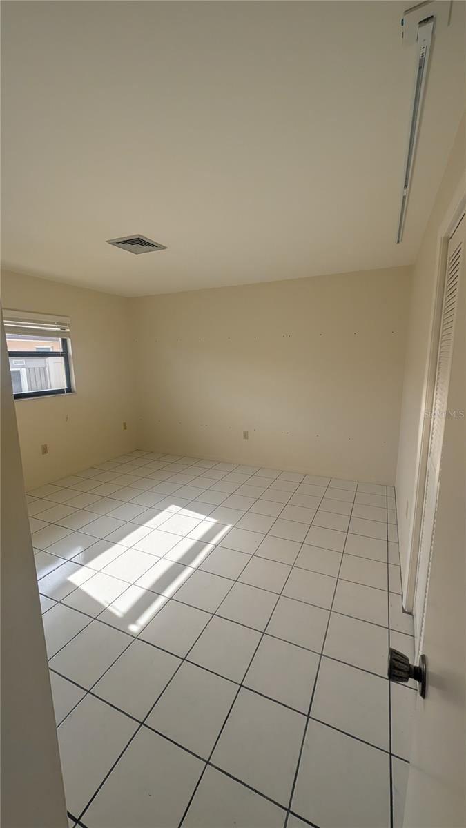 3720 Pin Oaks St, Sarasota, FL 34232 — photo 6 of 15