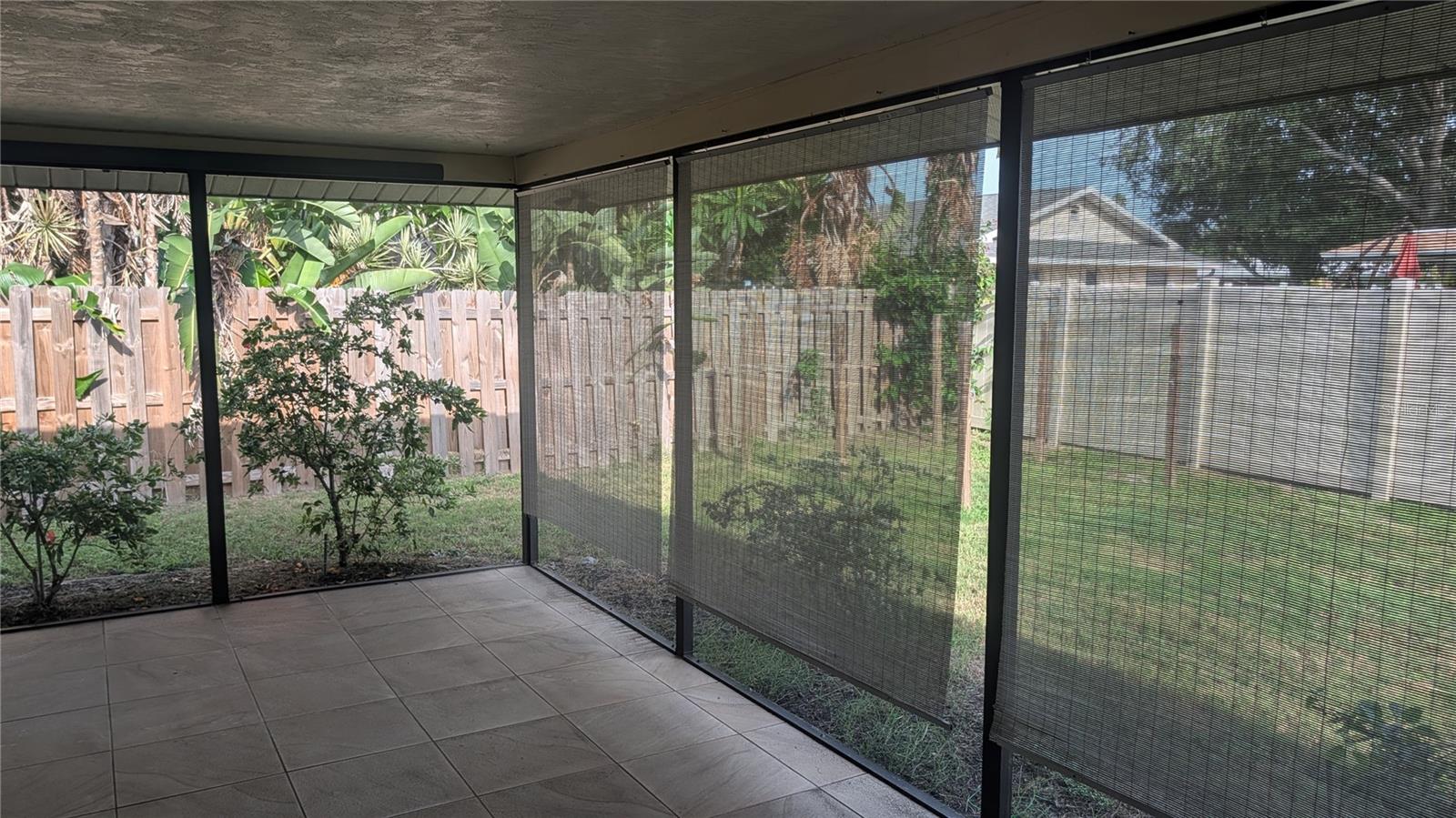 3720 Pin Oaks St, Sarasota, FL 34232 — photo 10 of 15