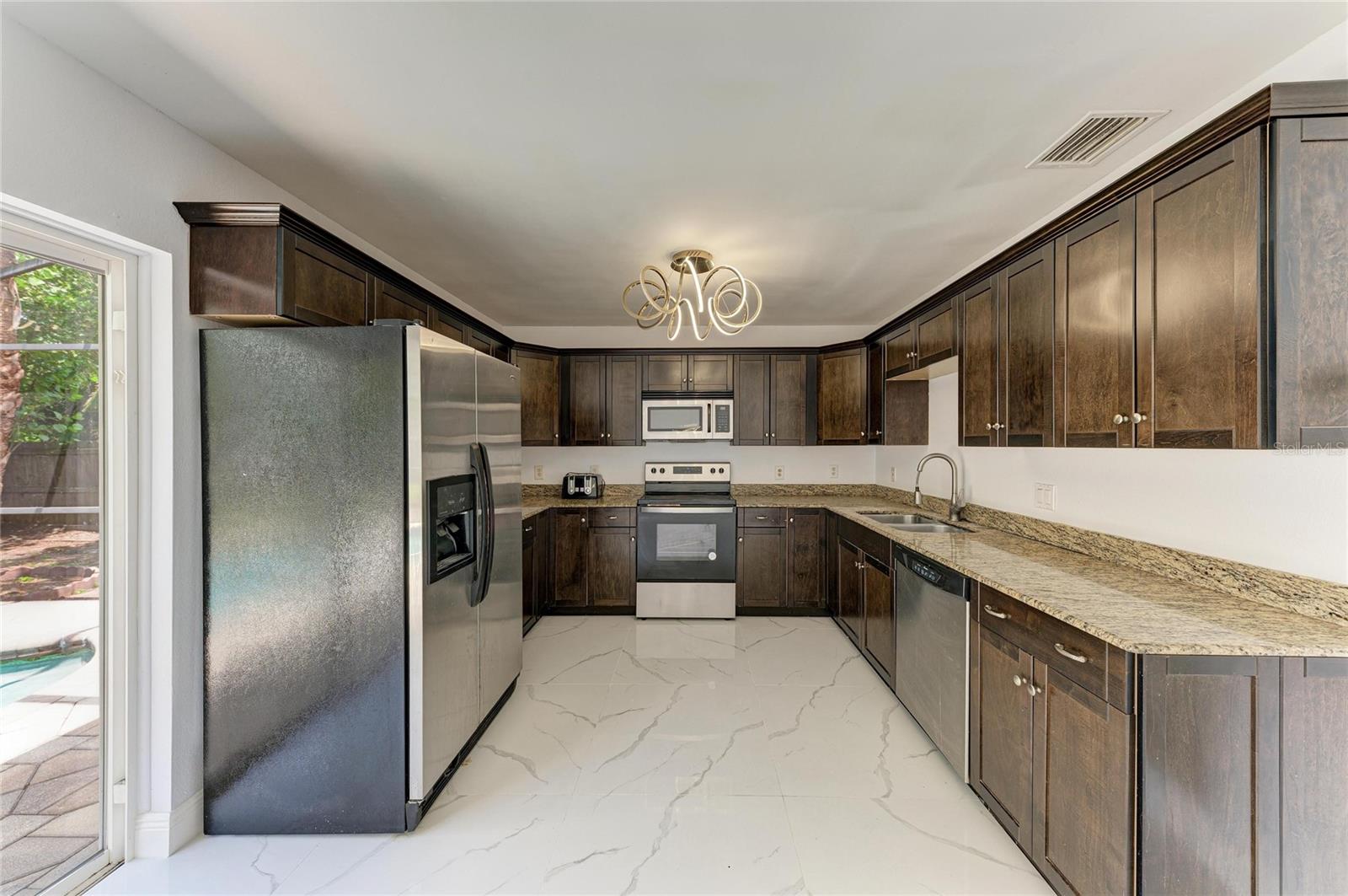 6540 Mauna Loa Blvd, Sarasota, FL 34241 — photo 16 of 53