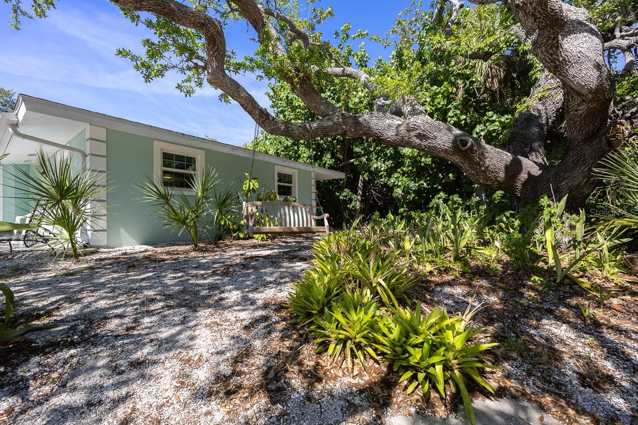 4055 Bay Oaks Cir, Englewood, FL 34223 — photo 4 of 18