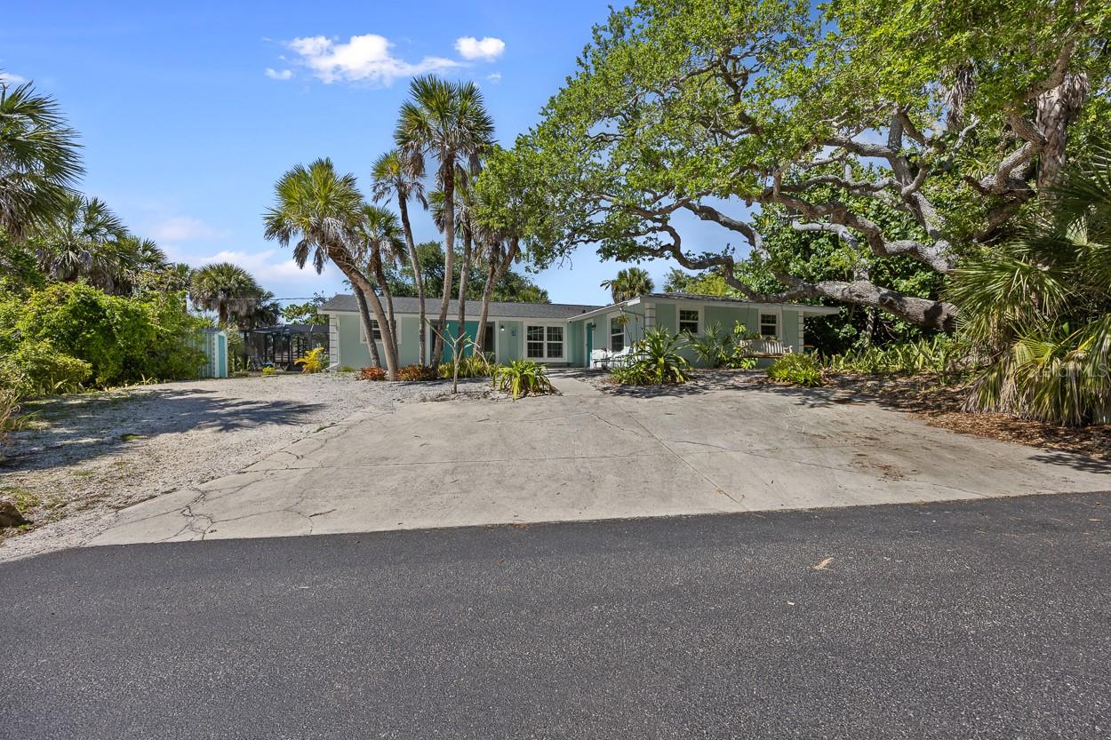 4055 Bay Oaks Cir, Englewood, FL 34223 — photo 5 of 18