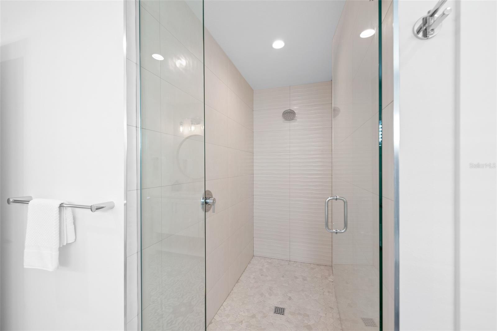 211 Grant Dr, Sarasota, FL 34236 — photo 42 of 87