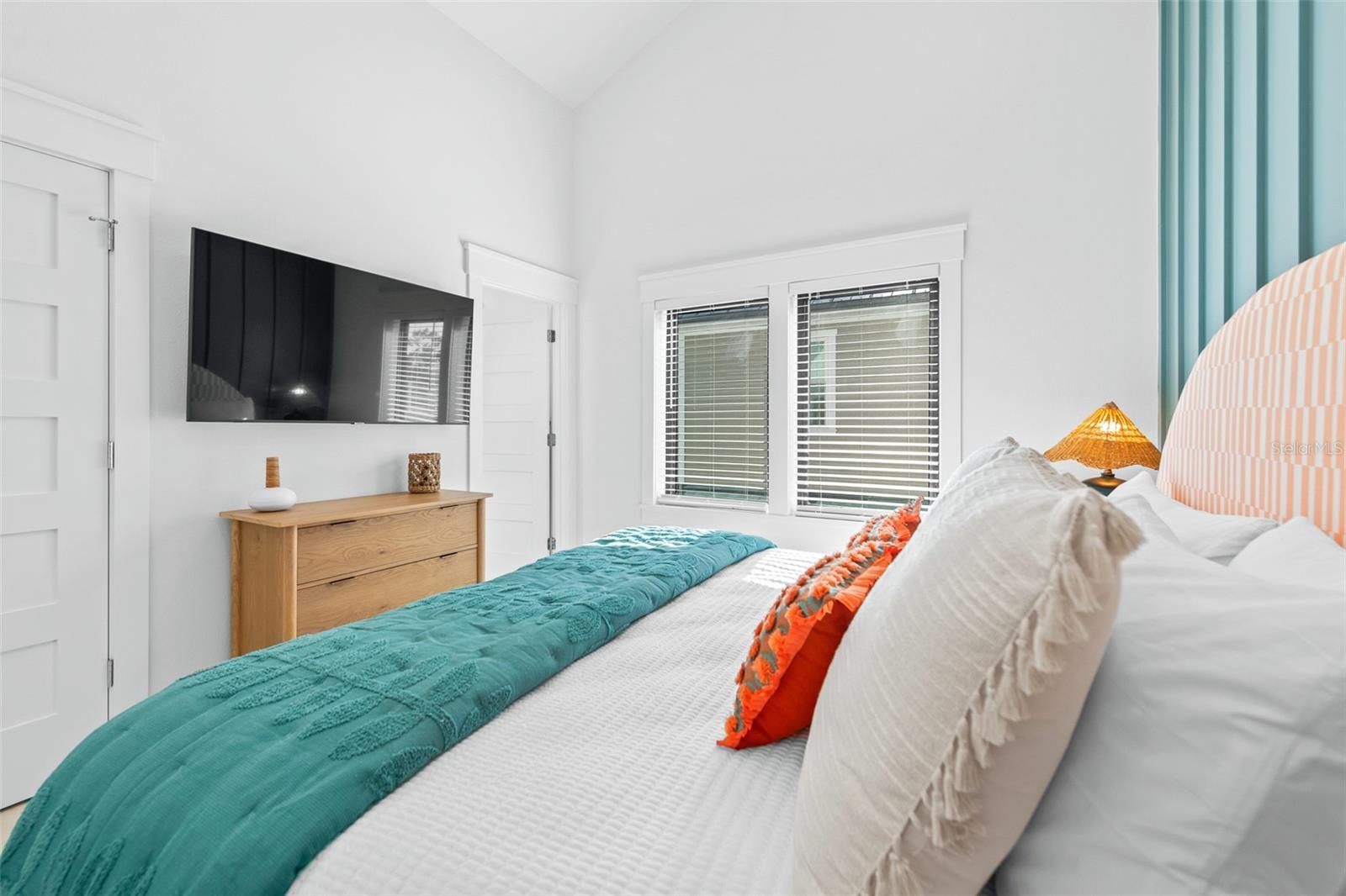 211 Grant Dr, Sarasota, FL 34236 — photo 47 of 87