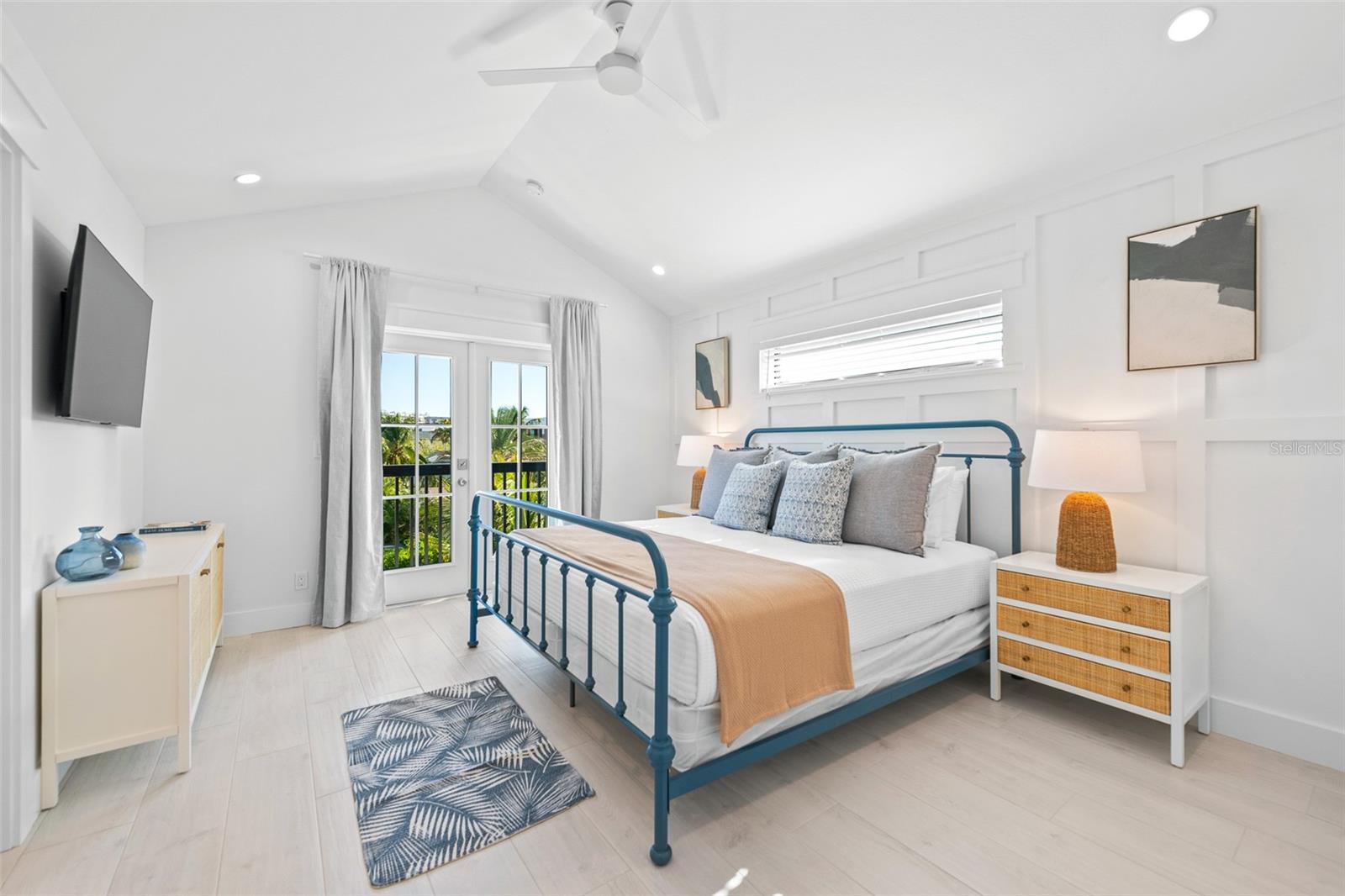 211 Grant Dr, Sarasota, FL 34236 — photo 49 of 87