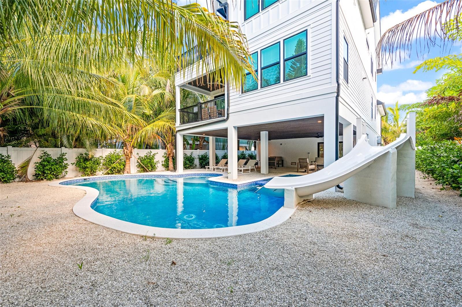 211 Grant Dr, Sarasota, FL 34236 — photo 67 of 87