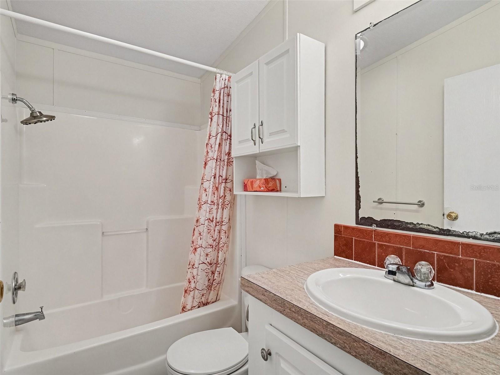2nd Bathroom