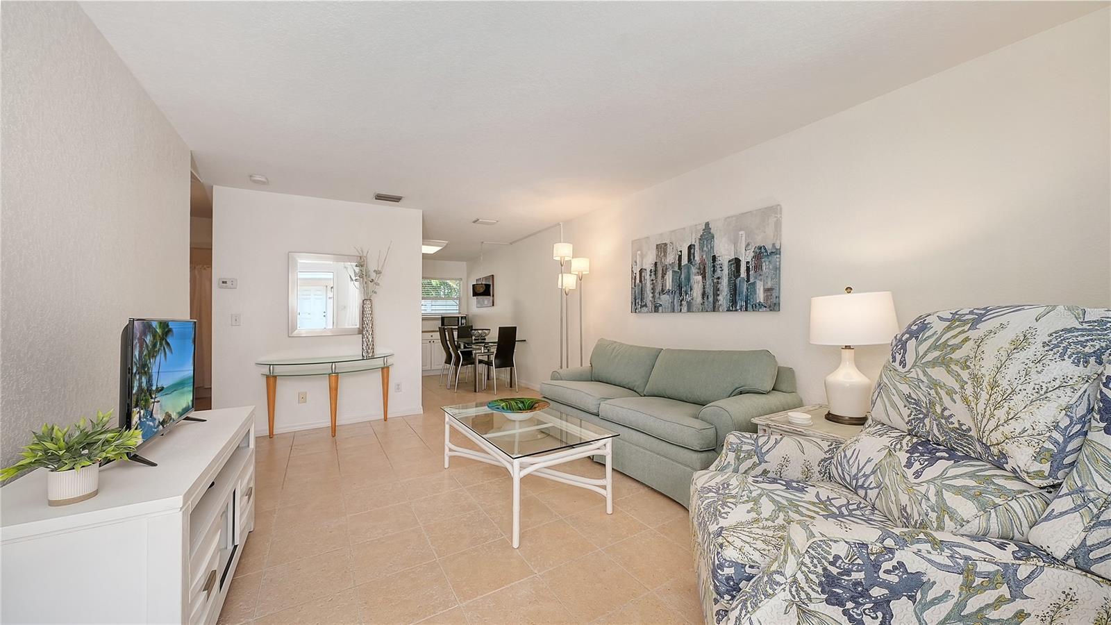 1749 Hillview St #1, Sarasota, FL 34239 — photo 3 of 32
