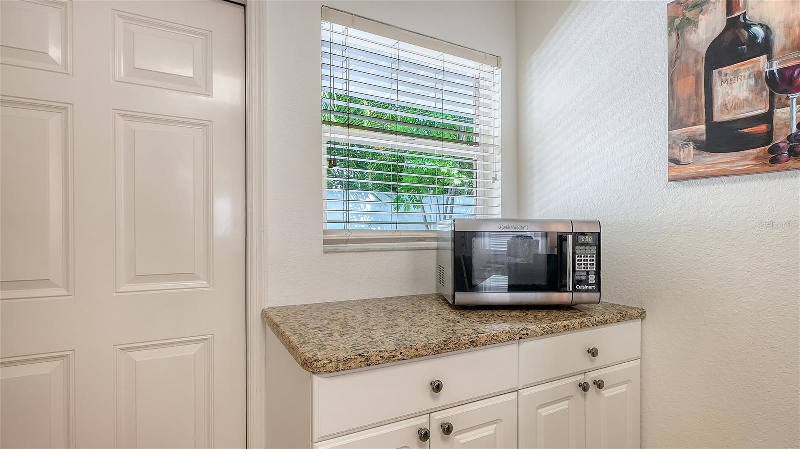 1749 Hillview St #1, Sarasota, FL 34239 — photo 9 of 32