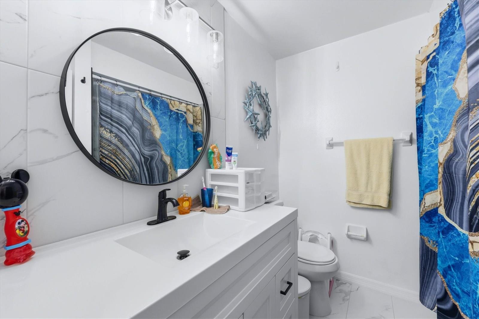 Secondary Primary Suite Bathroom