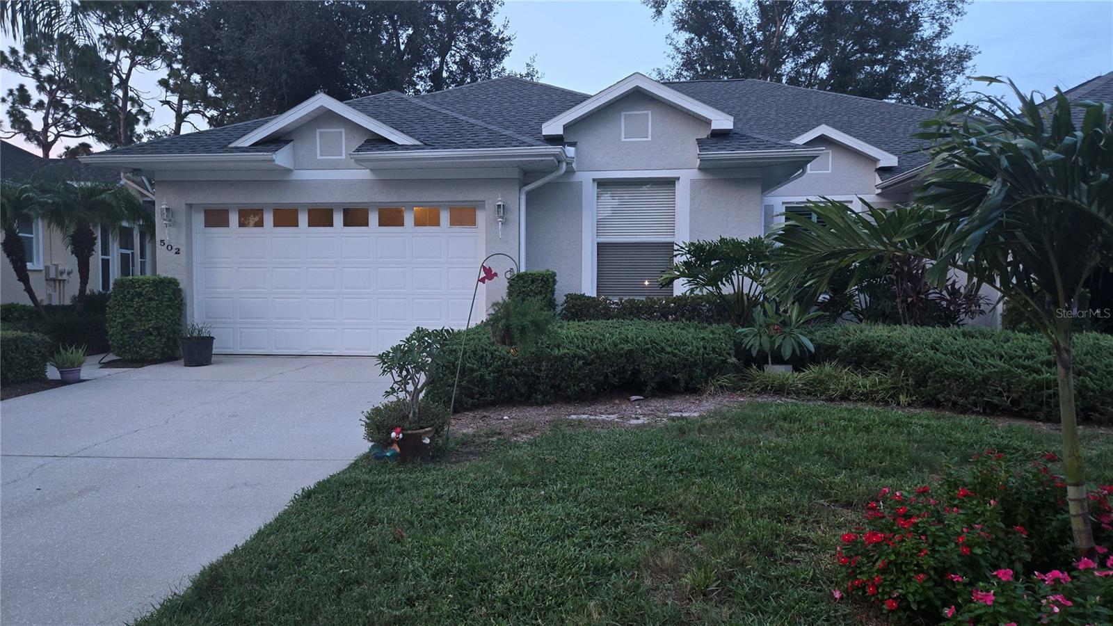 502 Catalina Isles Cir, Venice, FL 34292 — photo 2 of 10