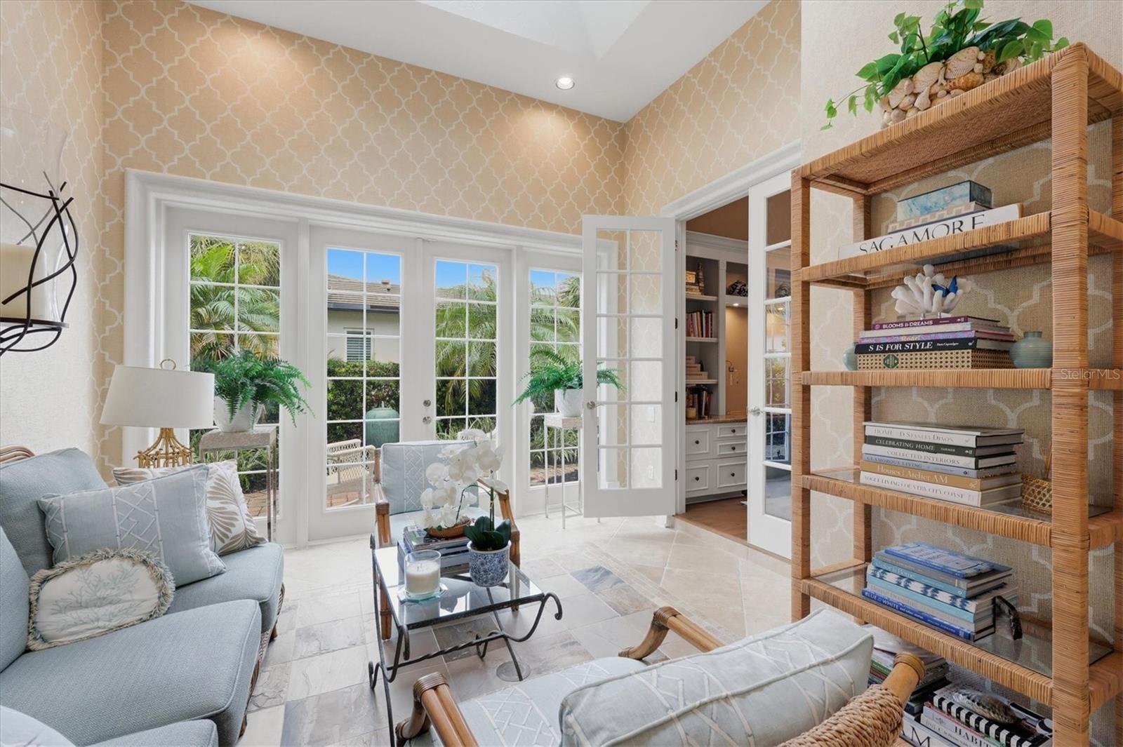 GARDEN ROOM