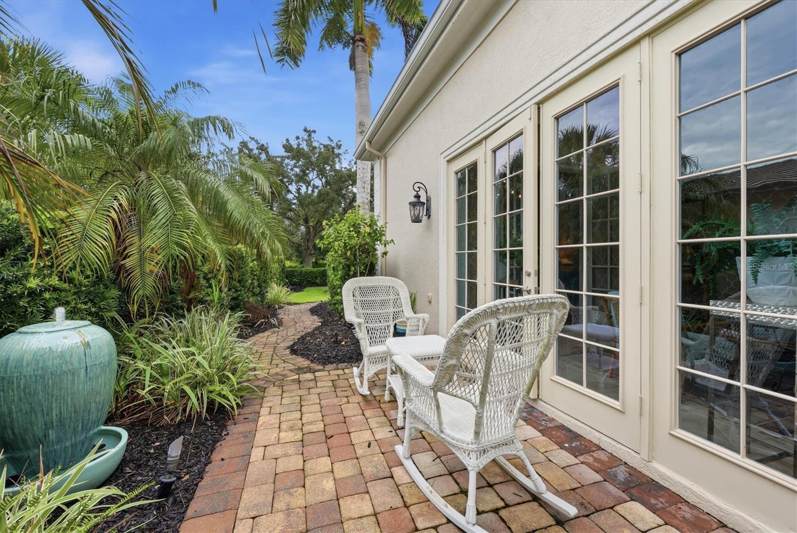 GARDEN PATIO