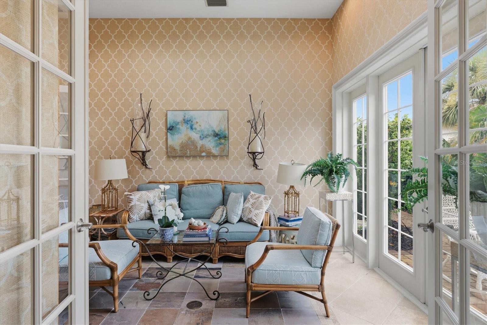 GARDEN ROOM