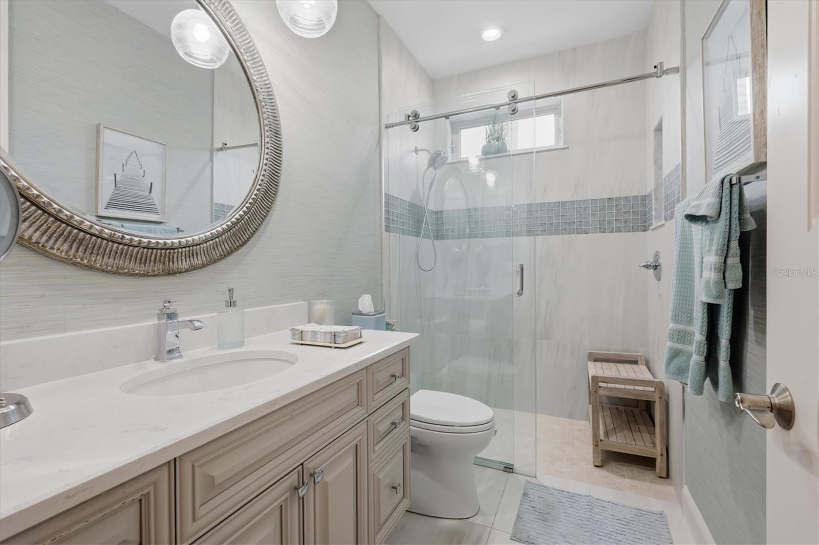 POOL/GUEST BATH