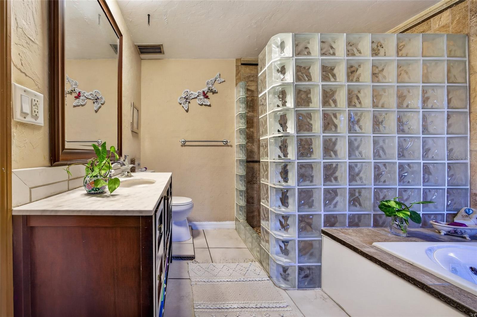 4701 Spahn St, Sarasota, FL 34232 — photo 14 of 29