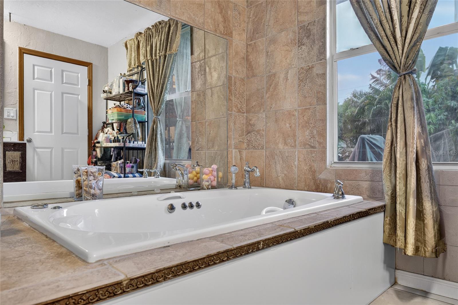 4701 Spahn St, Sarasota, FL 34232 — photo 16 of 29