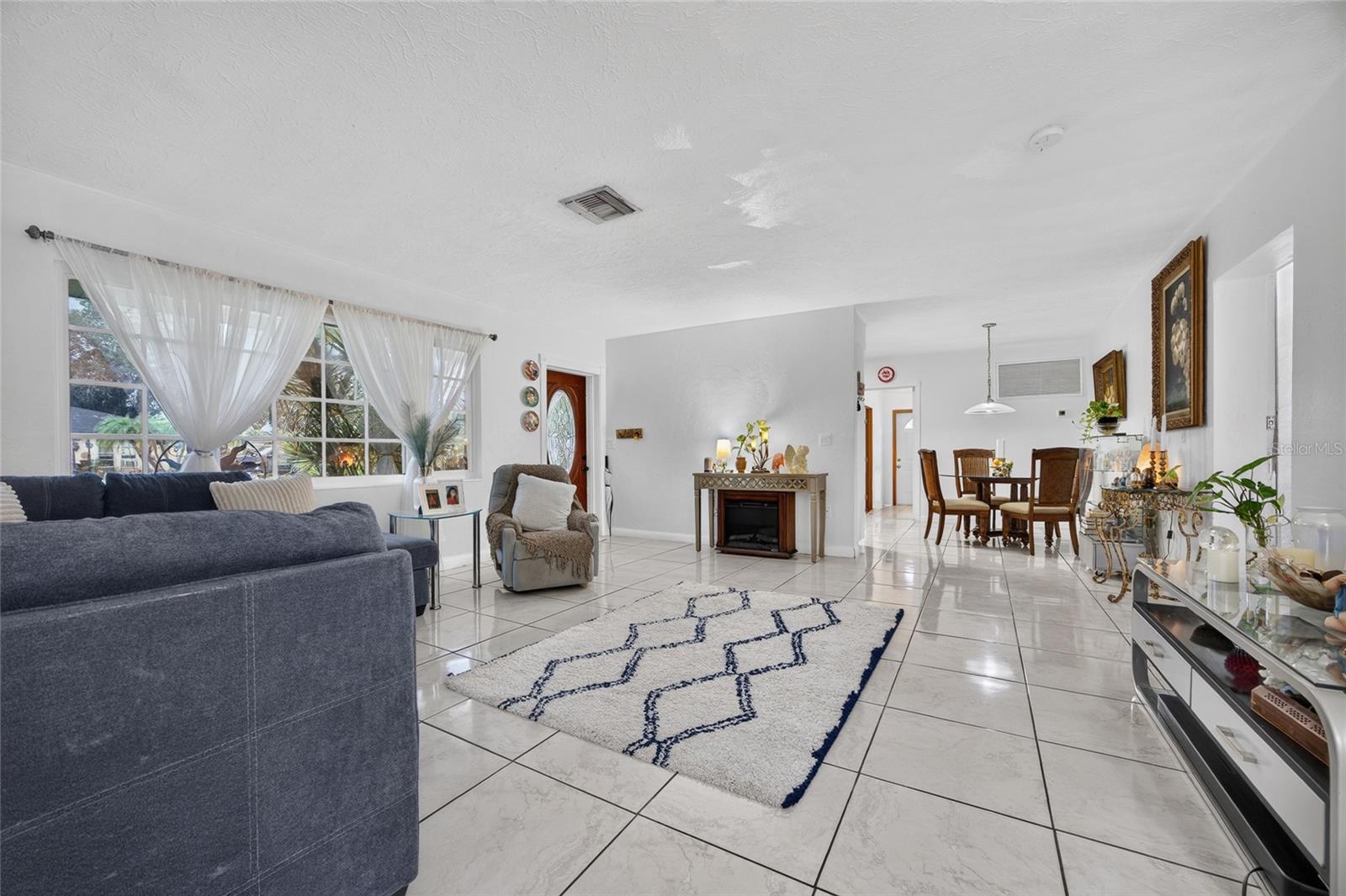 4701 Spahn St, Sarasota, FL 34232 — photo 5 of 29
