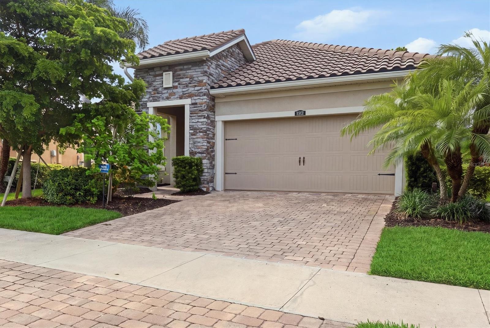 11595 Renaissance Blvd, Venice, FL 34293 — photo 5 of 52