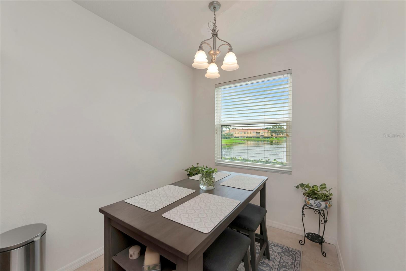 3426 Parkridge Cir #34-105, Sarasota, FL 34243 — photo 13 of 37