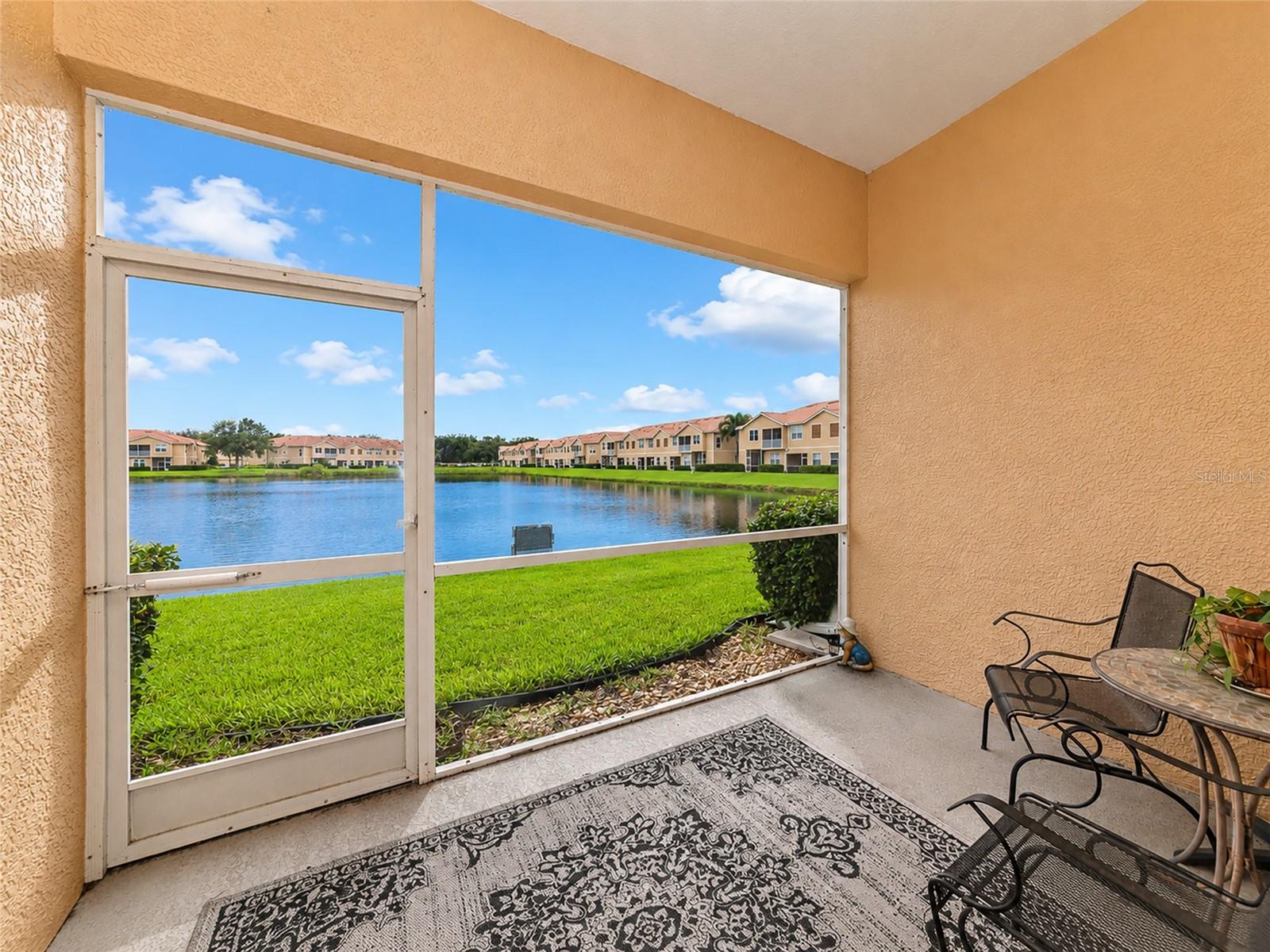 3426 Parkridge Cir #34-105, Sarasota, FL 34243 — photo 3 of 37
