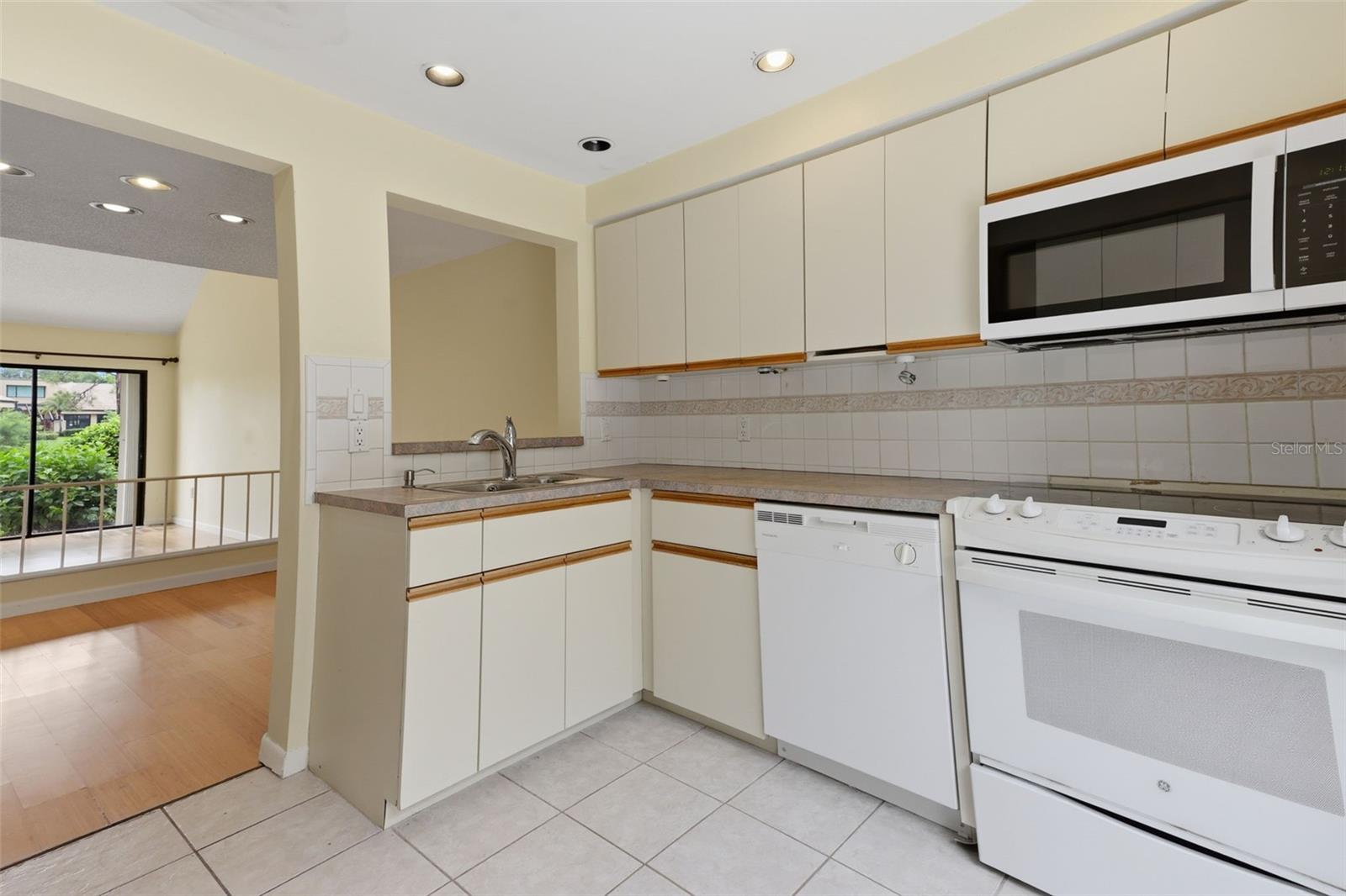 3813 Fishing Trl #62, Sarasota, FL 34235 — photo 15 of 42