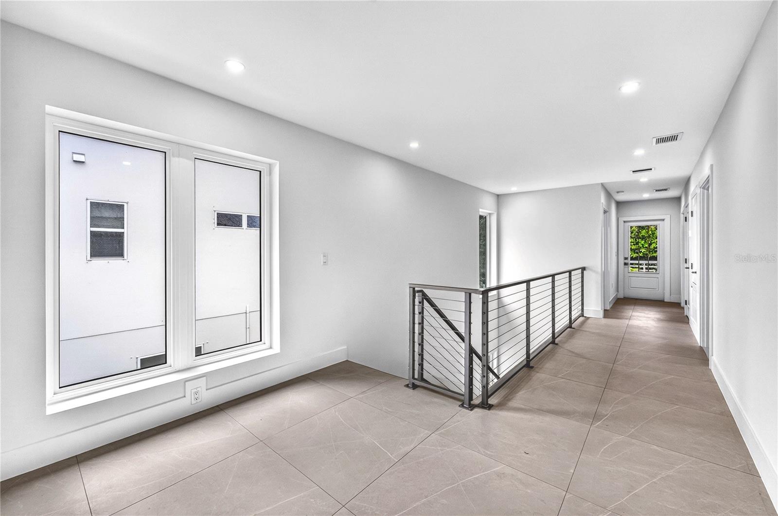 2590 Floyd St, Sarasota, FL 34239 — photo 48 of 69