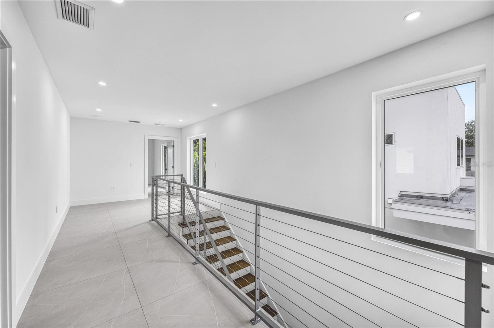 2590 Floyd St, Sarasota, FL 34239 — photo 49 of 69