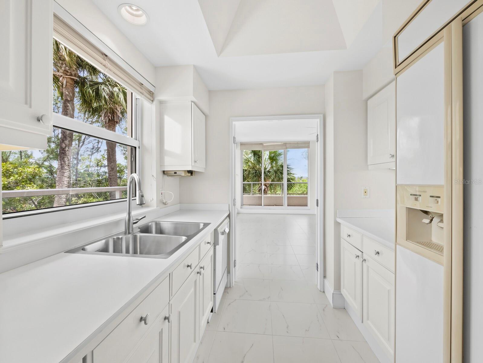 3080 Grand Bay Blvd #512, Longboat Key, FL 34228 — photo 17 of 55