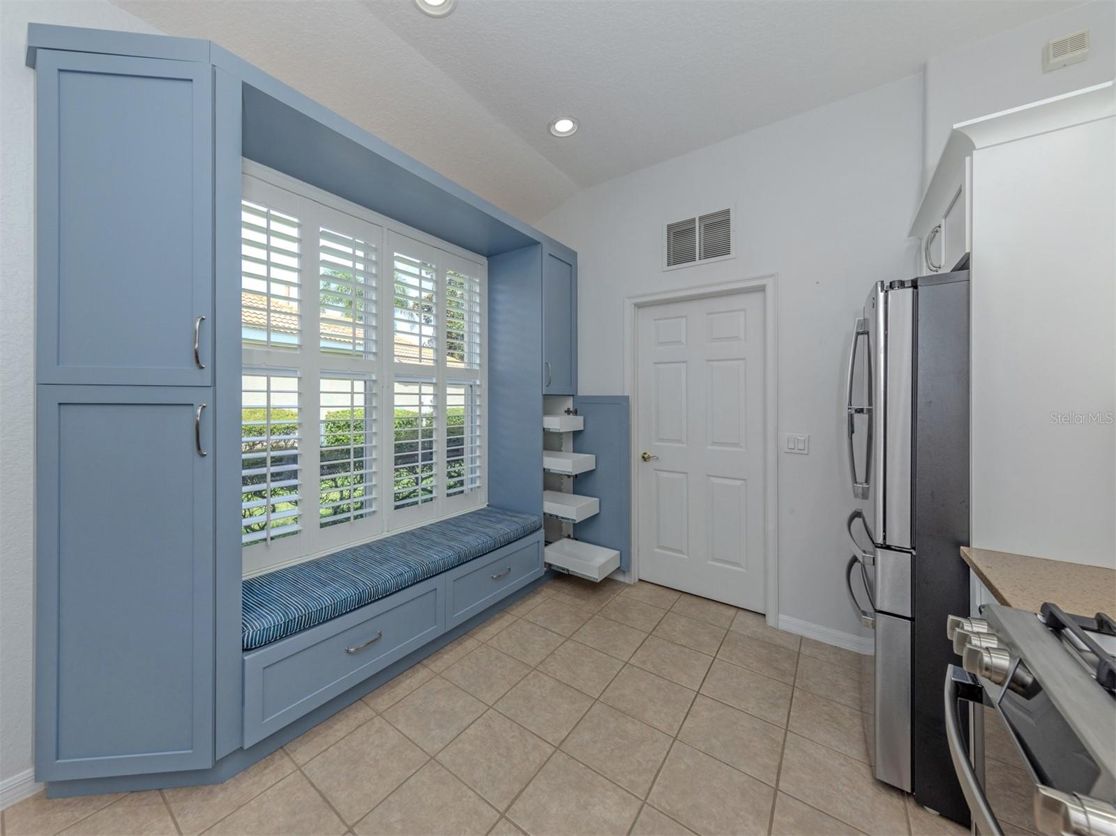 129 Treviso Ct, Nokomis, FL 34275 — photo 11 of 64