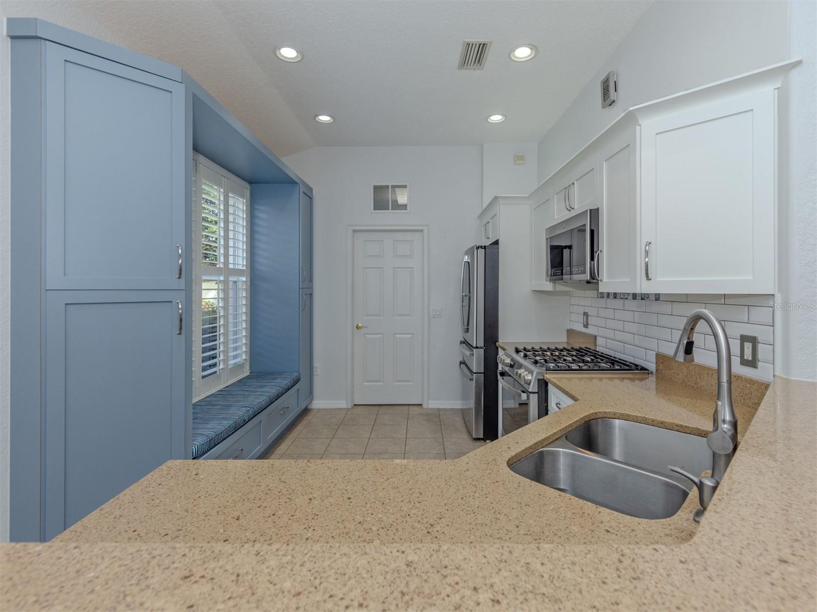 129 Treviso Ct, Nokomis, FL 34275 — photo 10 of 64
