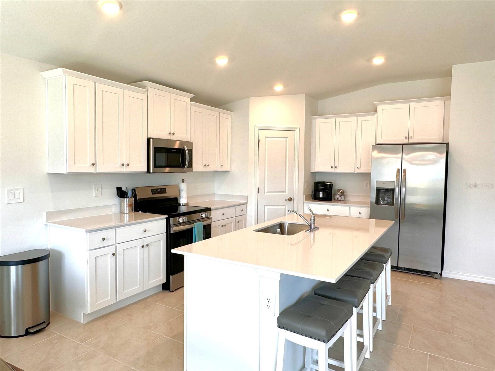 1207 Sheehan Blvd, Port Charlotte, FL 33952 — photo 9 of 38