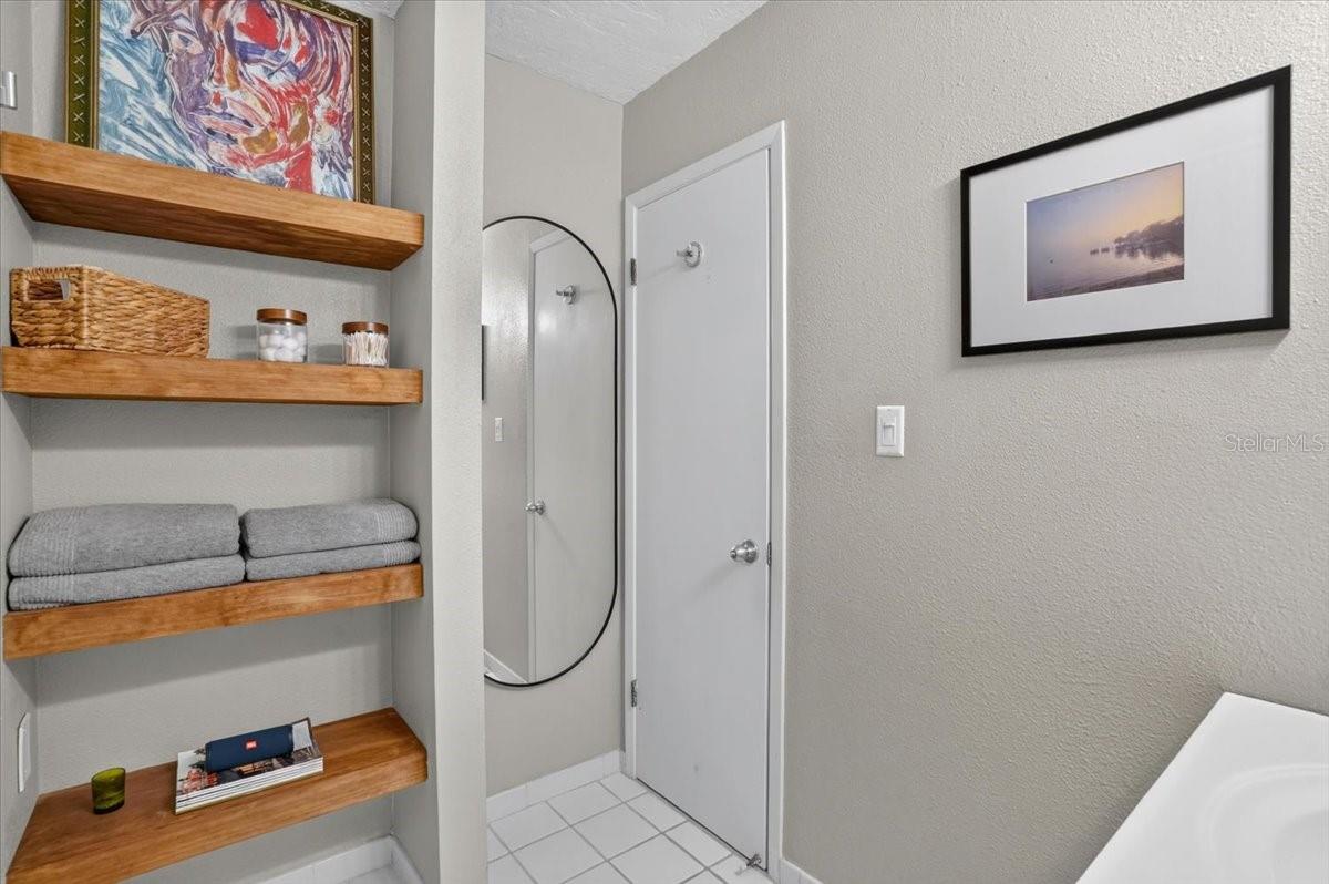 4001 Beneva Rd, #310, Sarasota, FL 34233