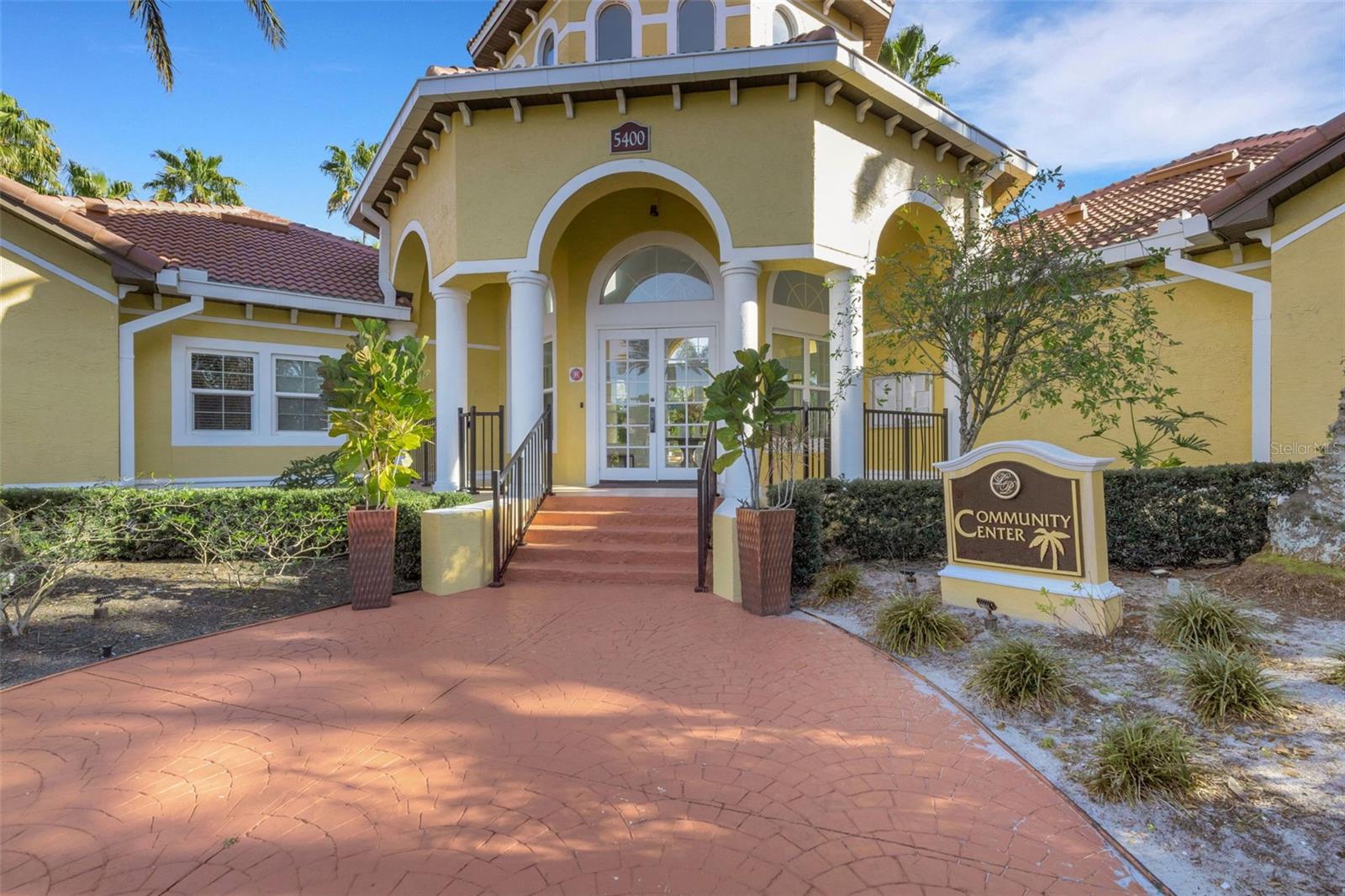 5601 Bentgrass Dr #10-202, Sarasota, FL 34235 — photo 4 of 41