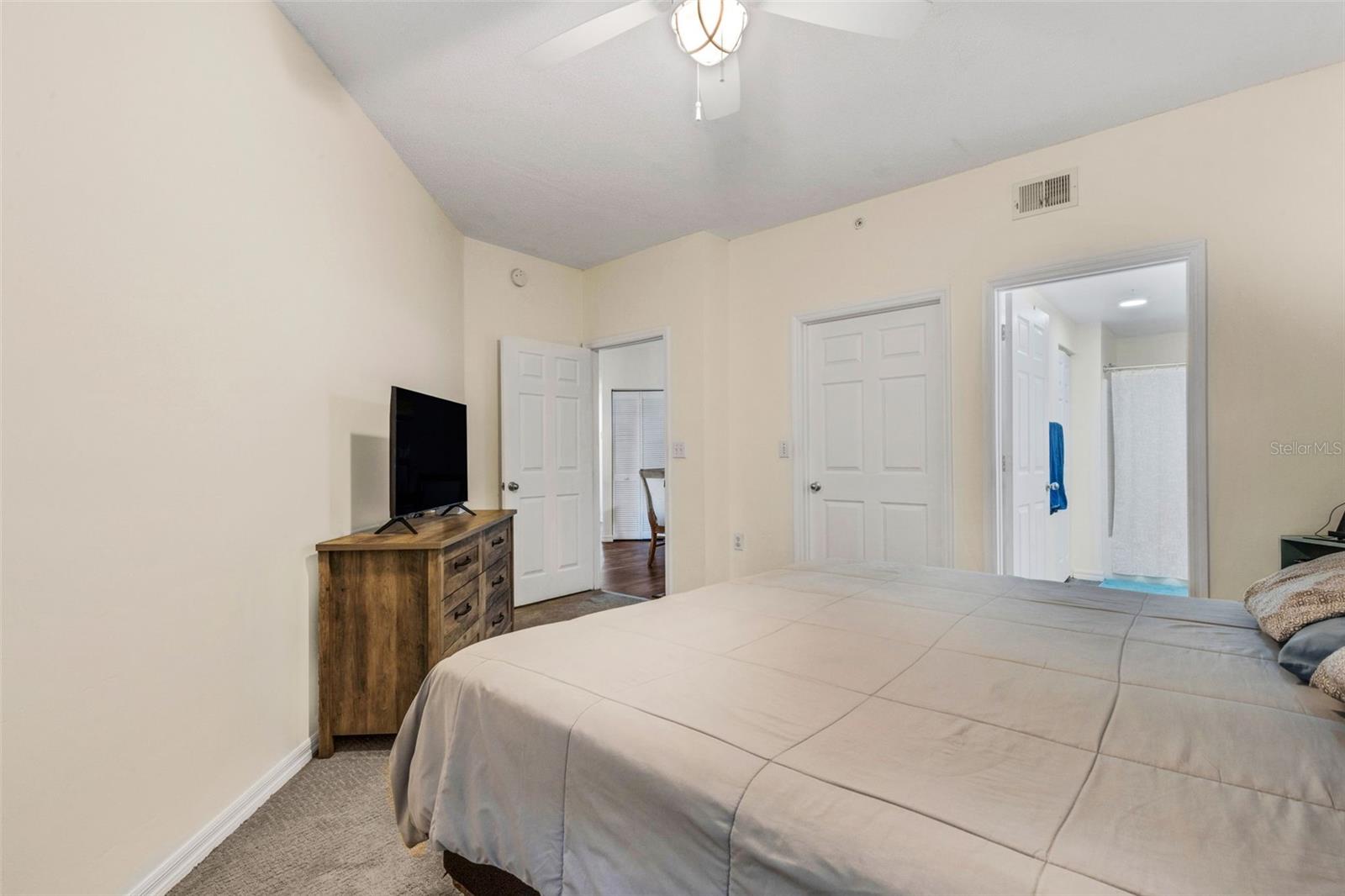 5601 Bentgrass Dr #10-202, Sarasota, FL 34235 — photo 19 of 41
