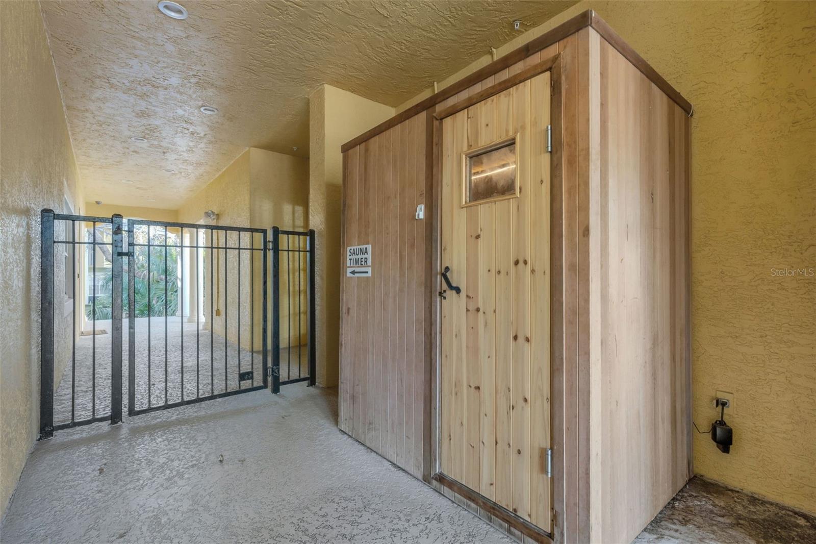 5601 Bentgrass Dr #10-202, Sarasota, FL 34235 — photo 28 of 41