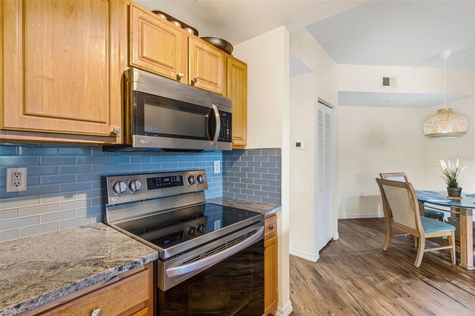 5601 Bentgrass Dr #10-202, Sarasota, FL 34235 — photo 8 of 41