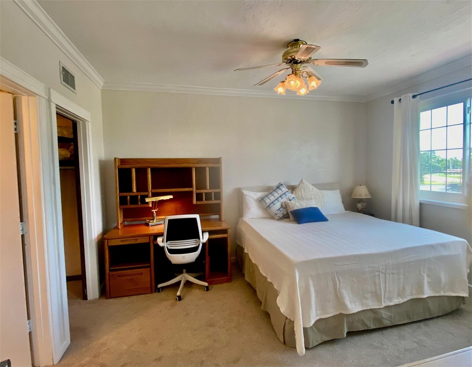 Master bedroom desk fan/light