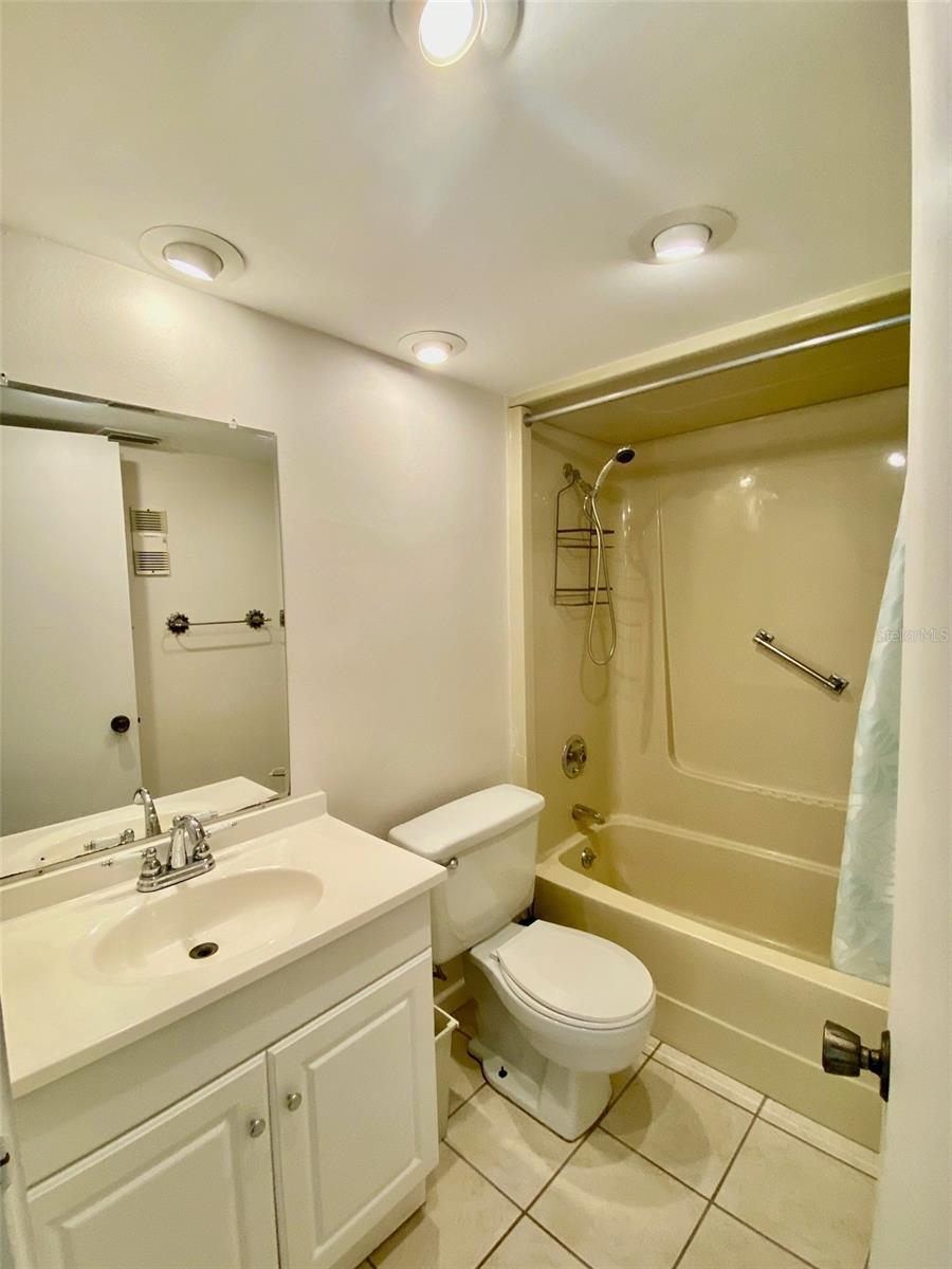 238 Tampa Ave W #6B, Venice, FL 34285 — photo 29 of 35