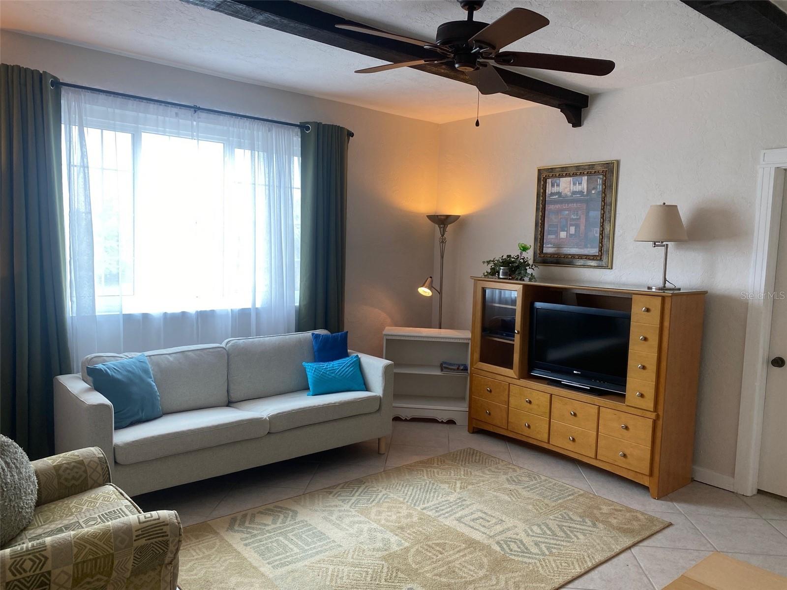 238 Tampa Ave W #6B, Venice, FL 34285 — photo 4 of 35