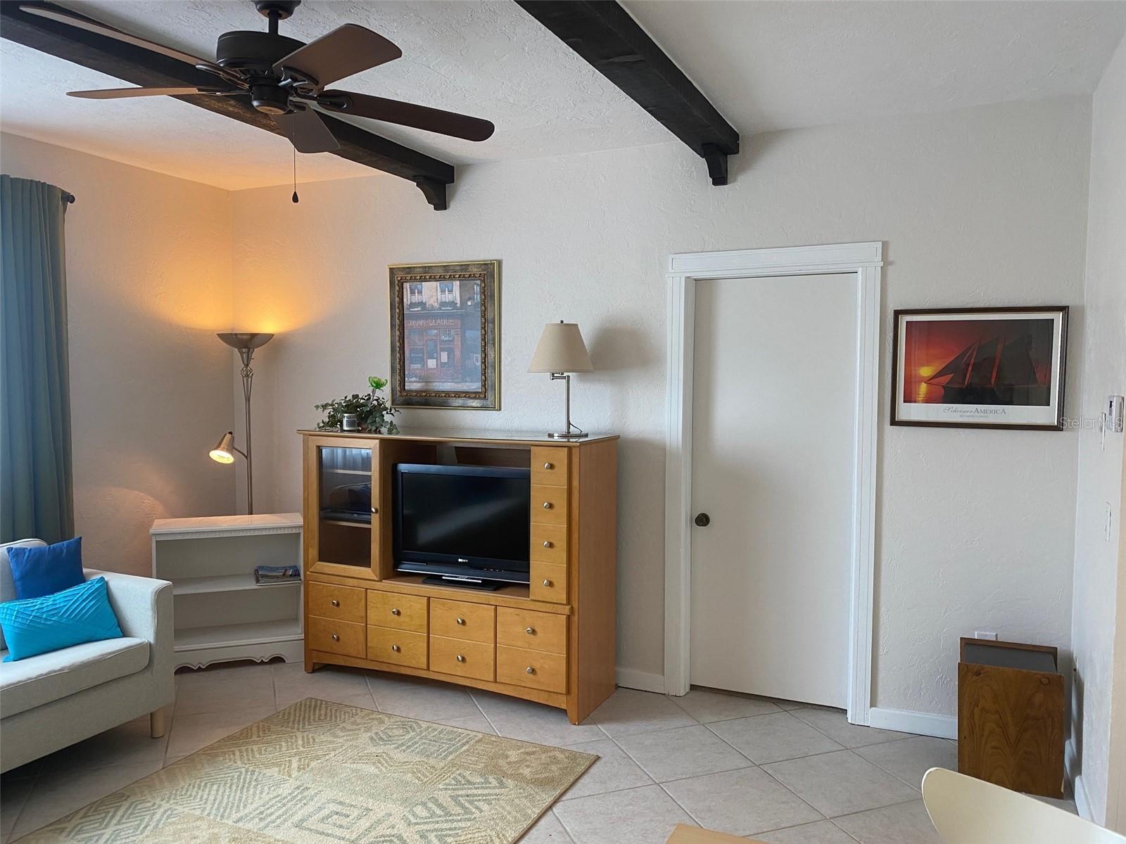 238 Tampa Ave W #6B, Venice, FL 34285 — photo 7 of 35